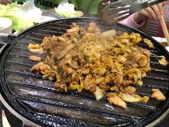 招牌酸菜猪五花肉-北京小炮儿炙子烤肉·铜锅涮肉(珠江路店)