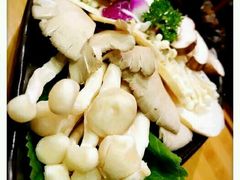 匙皮-手选潮汕鲜活牛肉火锅(二七广场店)