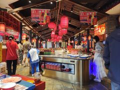 -爱你您·自家鱼塘·活水喷泉鱼火锅(八里店)