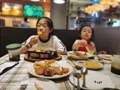 -菲滋意式餐厅(富阳东方茂店)