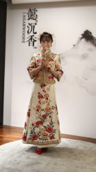 -懿沉香中式嫁衣礼服秀禾服龙凤褂马来褂旗袍总店