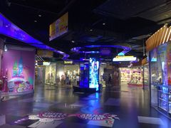 -时尚MEGO商业广场(华新地铁店)