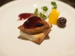 -半岛翡丽海鲜自助餐厅(观风亭店)