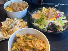 -W COLLECTIVE  DESSERT SHOP