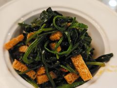 -汗腾格里·风味餐厅(新疆驻京办店)