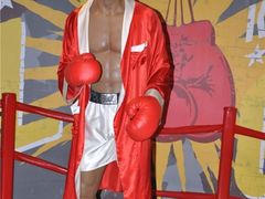 -曼谷杜莎夫人蜡像馆