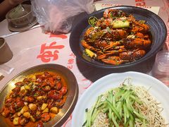 -肥肥虾庄·金牌油焖大虾(汉街SKP店)