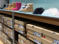 -UGG(燕莎奥特莱斯购物中心店)
