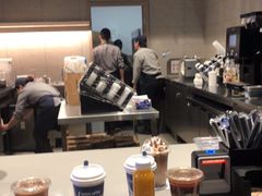 -瑞幸咖啡(宜兴万达金街店)