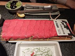 草育肥牛-三出山火锅(南京万象天地店)