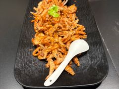 -艳阳天民俗村(公园路店)