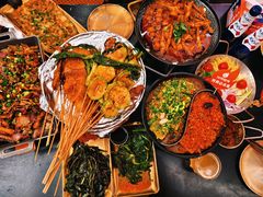 -何师烧烤Pro ·江湖川菜·小龙虾·精酿啤酒(太古里旗舰店)