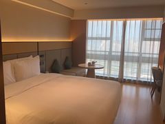 -全季酒店(重庆李子坝牛角沱地铁站店)