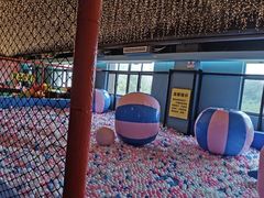-潮尚蹦蹦床主题公园(韦曲店)