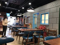 大堂-超越炭火牛蛙火锅鸡(河东店)