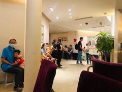 等位区-云中捞高空旋转餐厅(商茂世纪广场店)