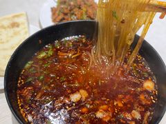 -牵人麻辣粉(粉巷店)