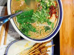 -云阿蛮云南生烫牛肉米线(奉贤路店)