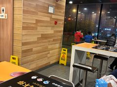 -麦当劳(长江西路得来速店)
