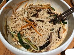 鸡丝凉米线-云海肴·汽锅鸡·云南菜(高德置地店)