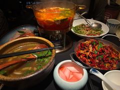 贵州酸汤鱼-山石榴·贵州菜(丰盛里店)