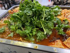 -在巷子里的烤肉店·螺蛳粉烤鱼·牛蛙(和美城店)