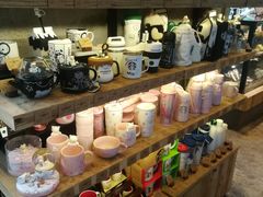 -星巴克臻选(湖滨道店)