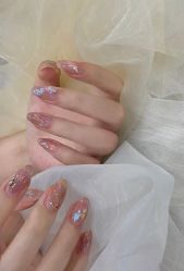 -悦指间美甲美睫