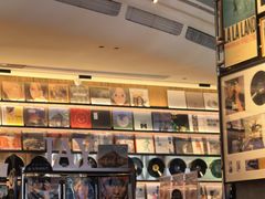 -黑胶星球(华发中城商都店)
