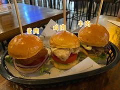 迷你汉堡-Liberty Brewing Co·曼哈顿餐吧