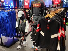 -The Manchester United(伦敦人店)