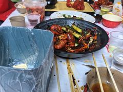 -肥肥虾庄·金牌油焖大虾(汉口城市广场店)