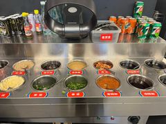 -大斌家串串火锅(德思勤店)