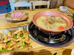 -阿婆情腊排骨火锅(金虹路店)