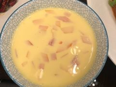 杨枝甘露-皇冠假日酒店-御皇轩中餐厅