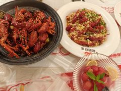 -肥肥虾庄·金牌油焖大虾(汉口城市广场店)