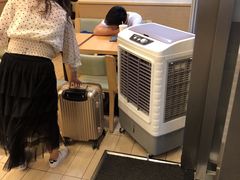 -德克士(虹桥火车站店)