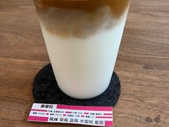 -彳亍咖啡·这里(水湾路店)