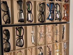 -目艮眼镜SHOWROOM(品牌集合店)