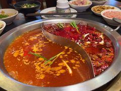 -沸炉重庆老火锅(军事博物馆店)