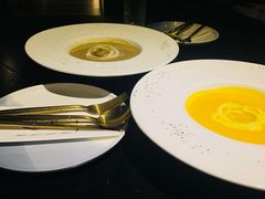 松露蘑菇奶油汤-C&R西班牙餐厅