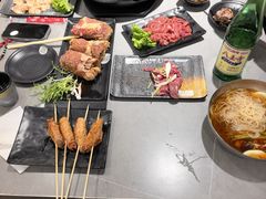 -啊美丽炭火烤肉(滑翔一店)