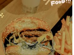 火烤双层牛肉特堡-The Habit Burger Grill 哈比特汉堡(复兴soho店)