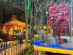 -二荆条·蜀鲜汇城市森林火锅