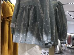 -ZARA(大上海时代广场店)