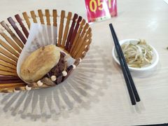 -闫家驴肉老店(华电一校店)