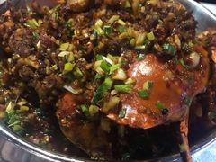 -凤凰路何眼镜香辣蟹(花果园店)