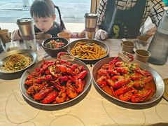 -巴厘龙虾·榜首油焖大虾(音乐学院·沿江酒馆店)