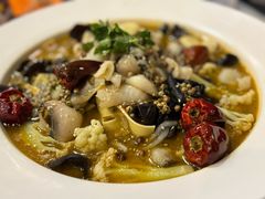 -乡村馕坑肉·烧烤·新疆菜·本地人更爱吃(阿勒泰首店)