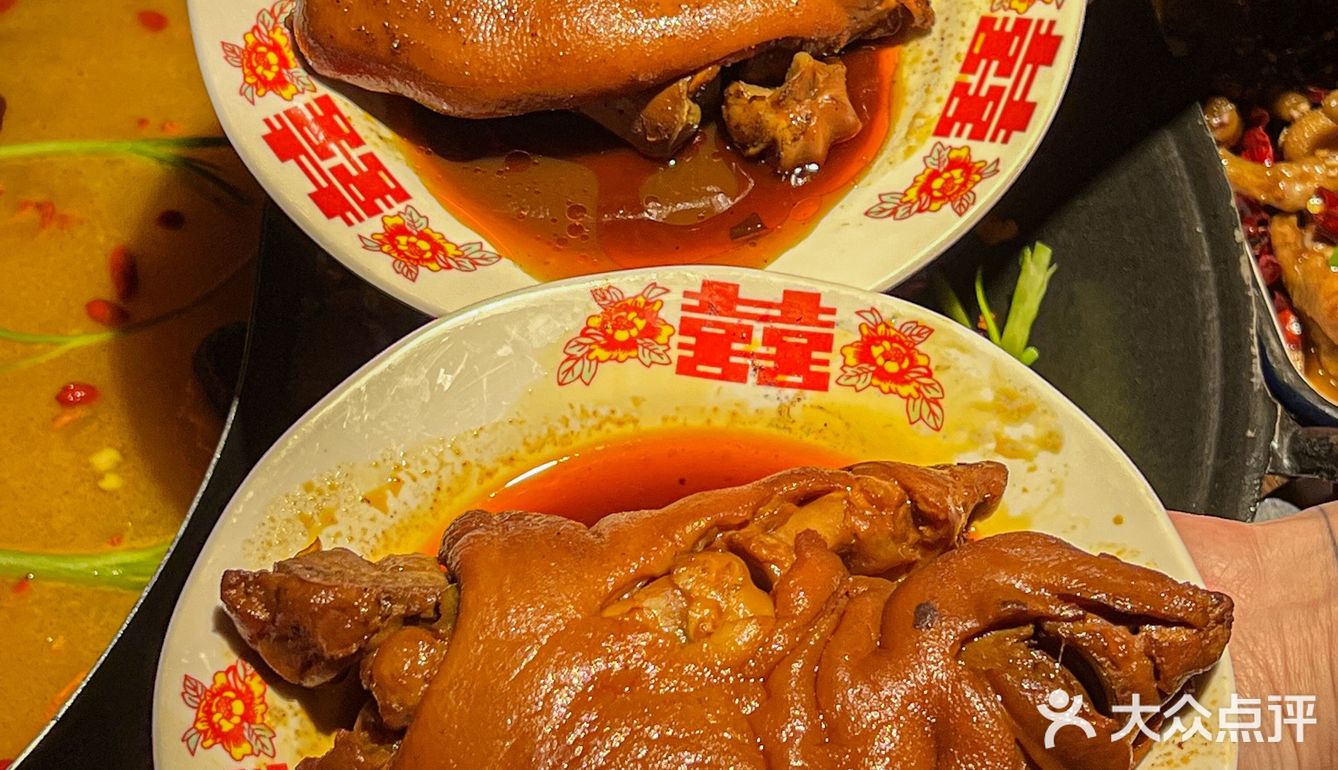 卧卧卧…真的是温州火锅前三。。